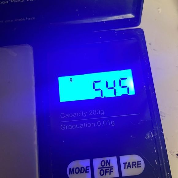 8” Sorrelli like stretch bracelet w/26 round prong set turquoise tone beads - Picture 9 of 9